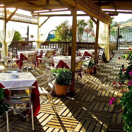 Hotel Miramare Bosa Marina Extérieur photo