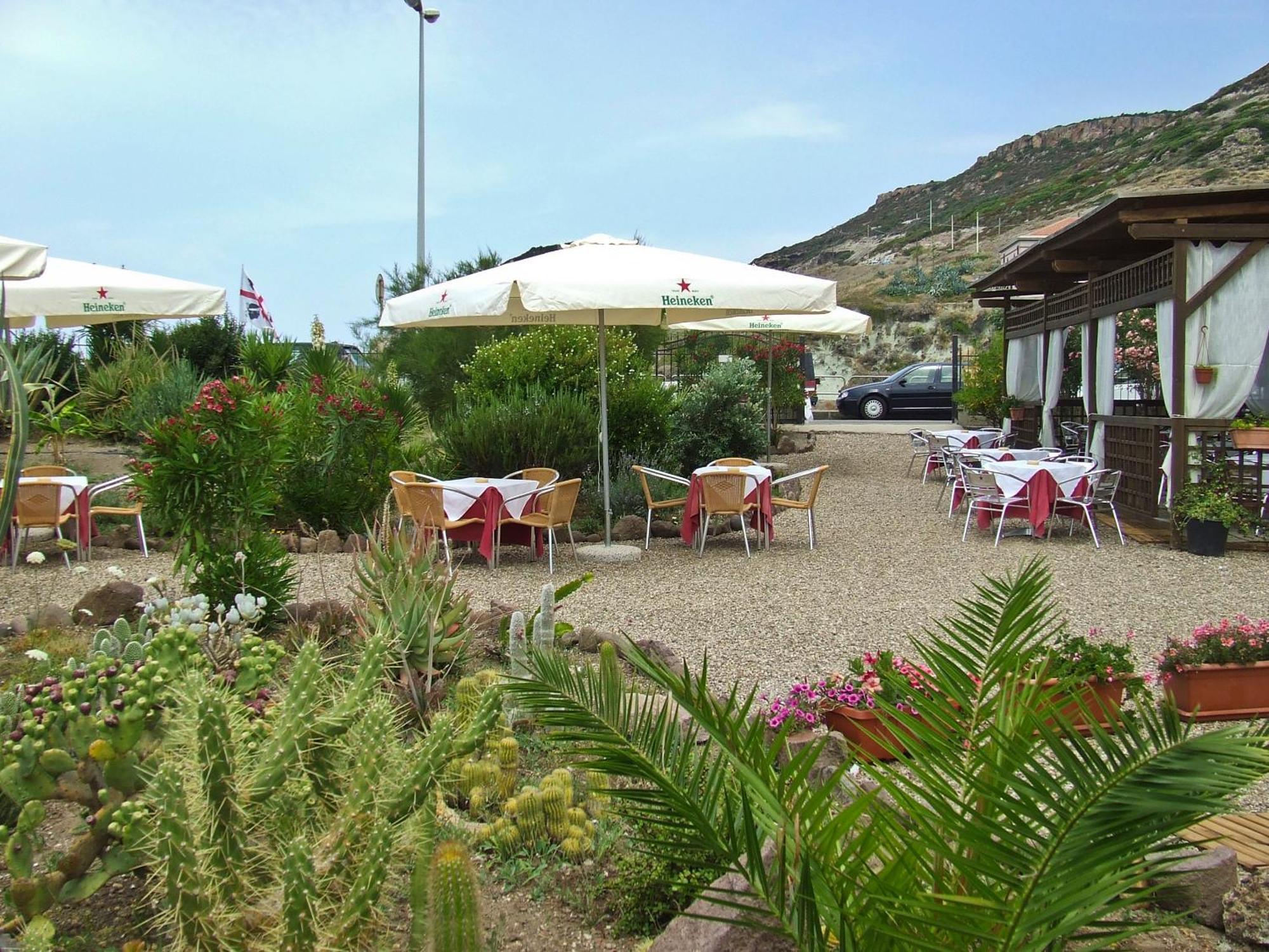 Hotel Miramare Bosa Marina Extérieur photo