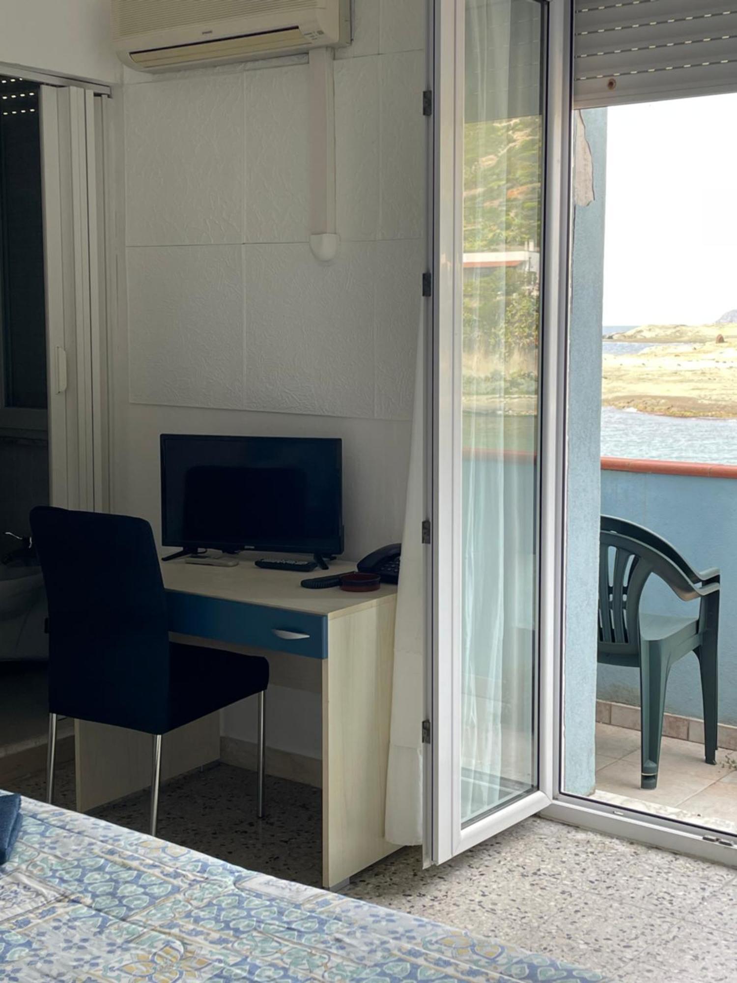 Hotel Miramare Bosa Marina Extérieur photo
