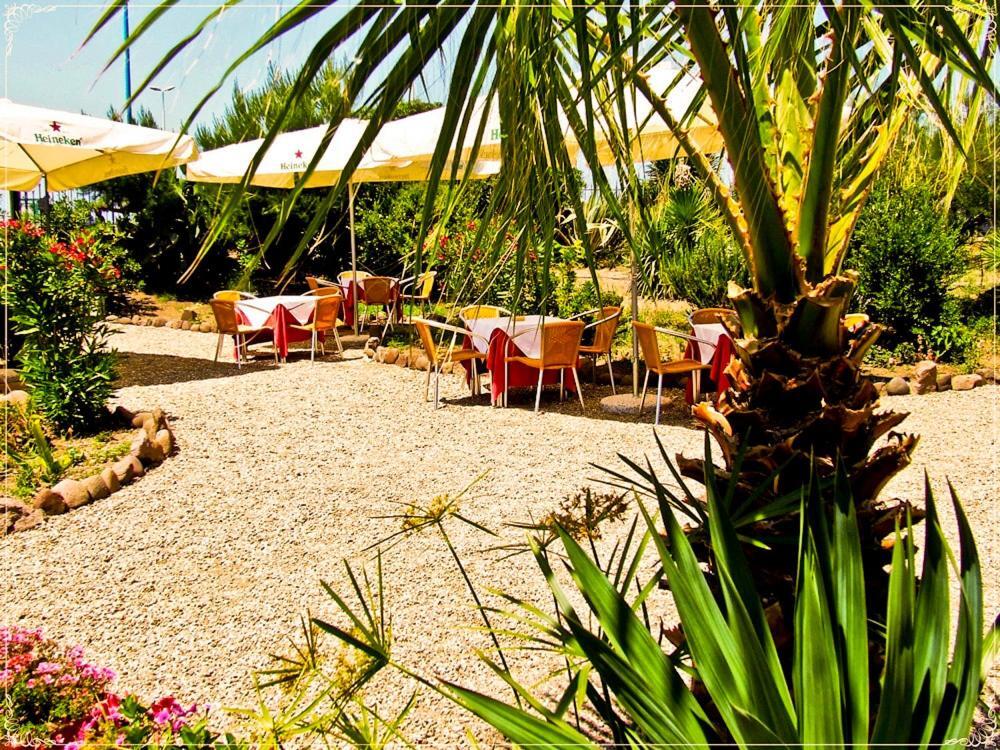 Hotel Miramare Bosa Marina Extérieur photo